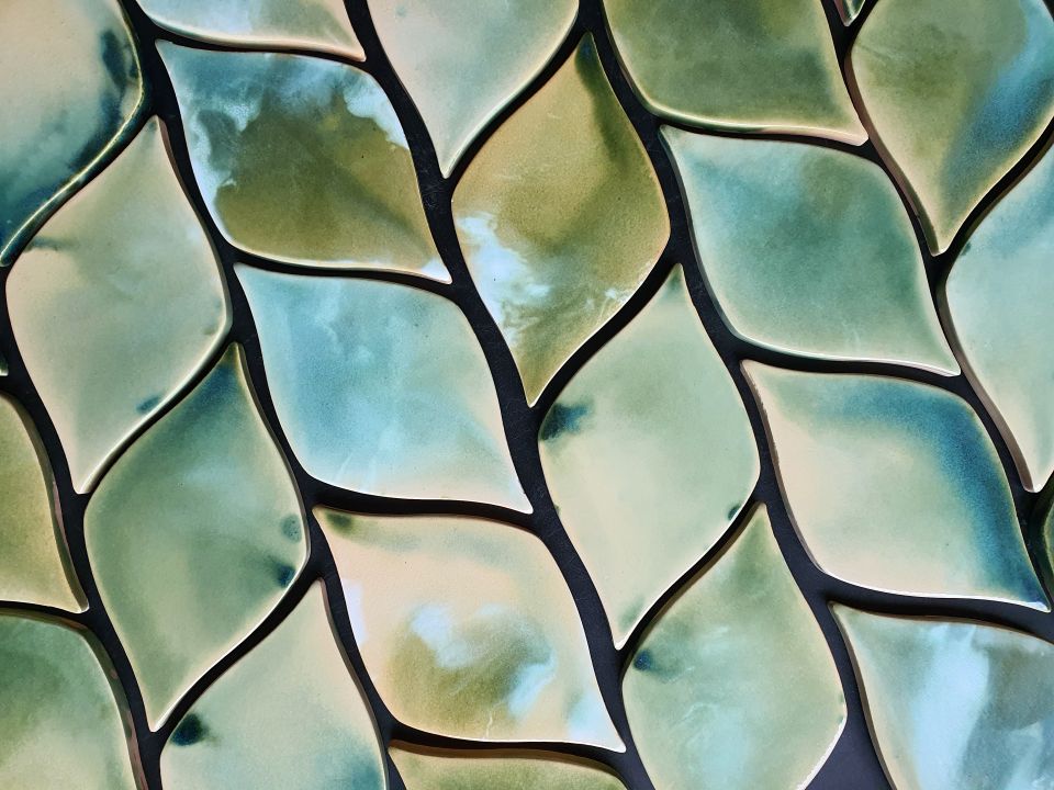 Ceramic Tile Leaves for luxury rich interiors